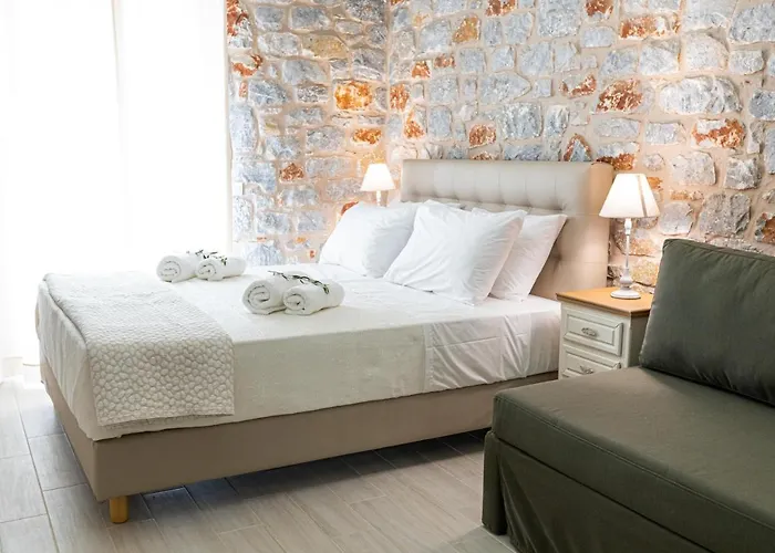 Elaianthos 2 3* גיתיו