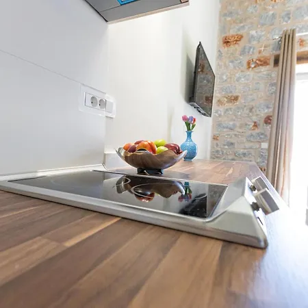 Elaianthos 2 3* גיתיו