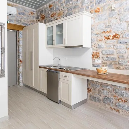 Aparthotel Elaianthos 2 3*