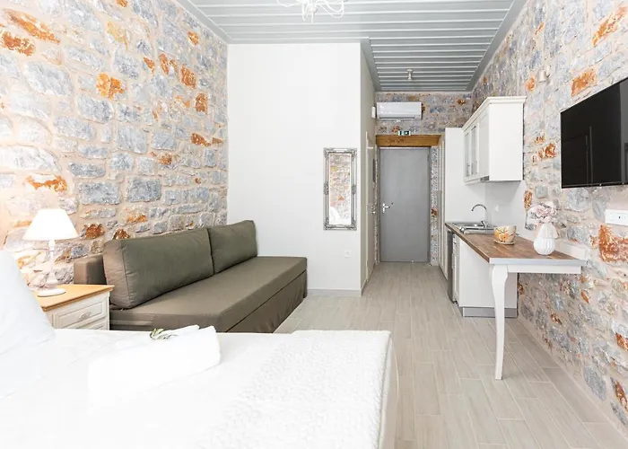 Aparthotel Elaianthos 2 3*