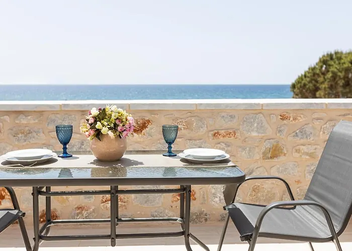 Elaianthos 2 3* Gythio