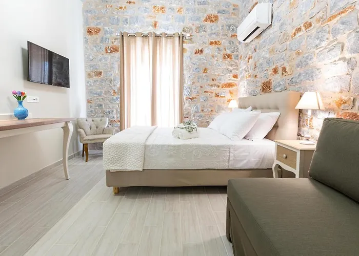 Elaianthos 2 3* Gythio